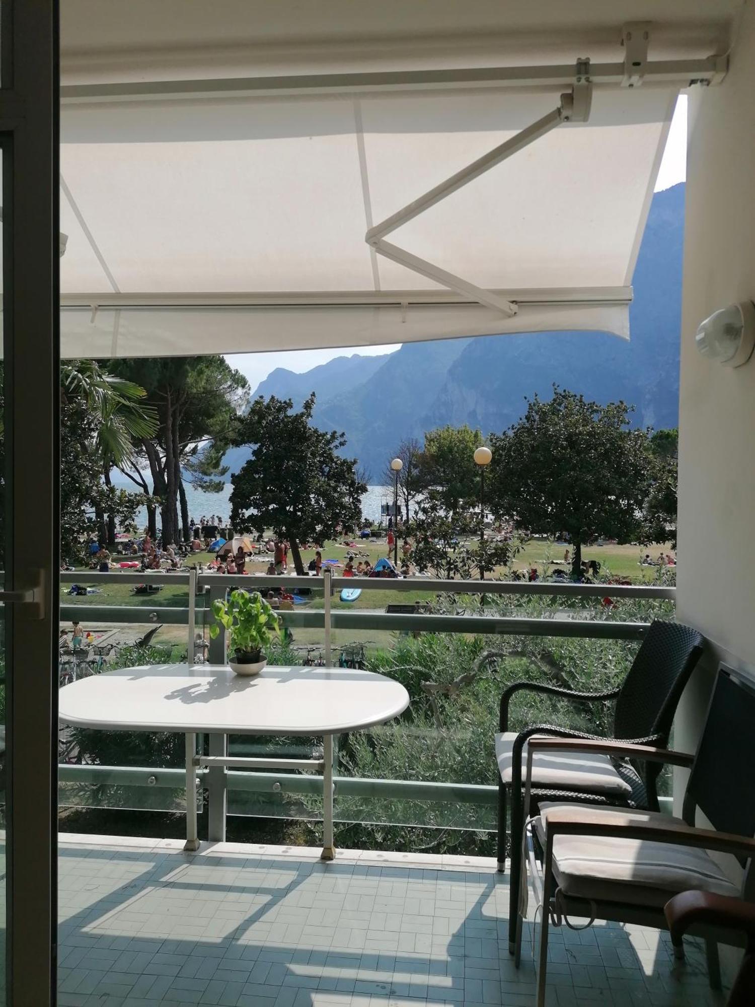 Appartement Lago Blu Riva del Garda Exterior photo
