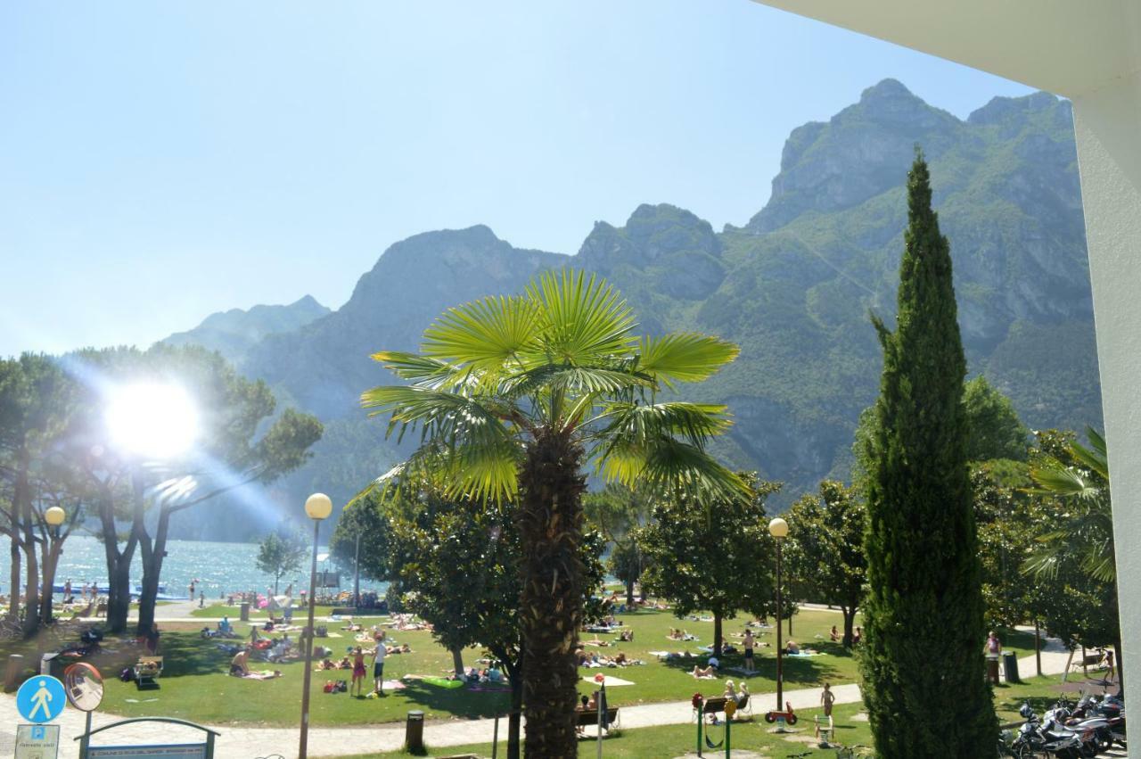 Appartement Lago Blu Riva del Garda Exterior photo