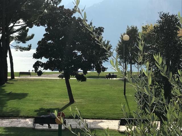 Appartement Lago Blu Riva del Garda Exterior photo